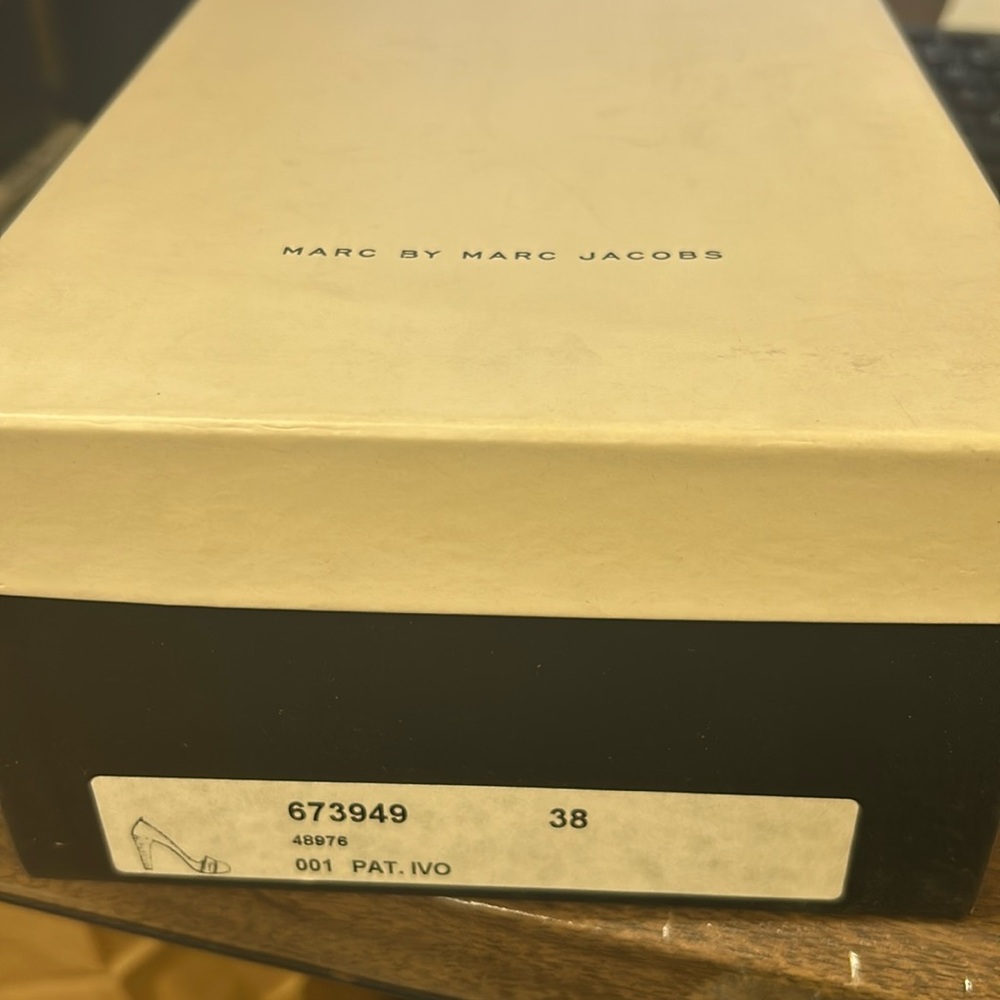 Marc by Marc Jacobs Heels - Picture 2 of 4